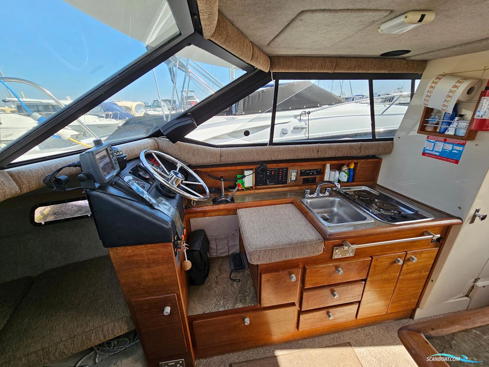 Bayliner 2556 Flybridge