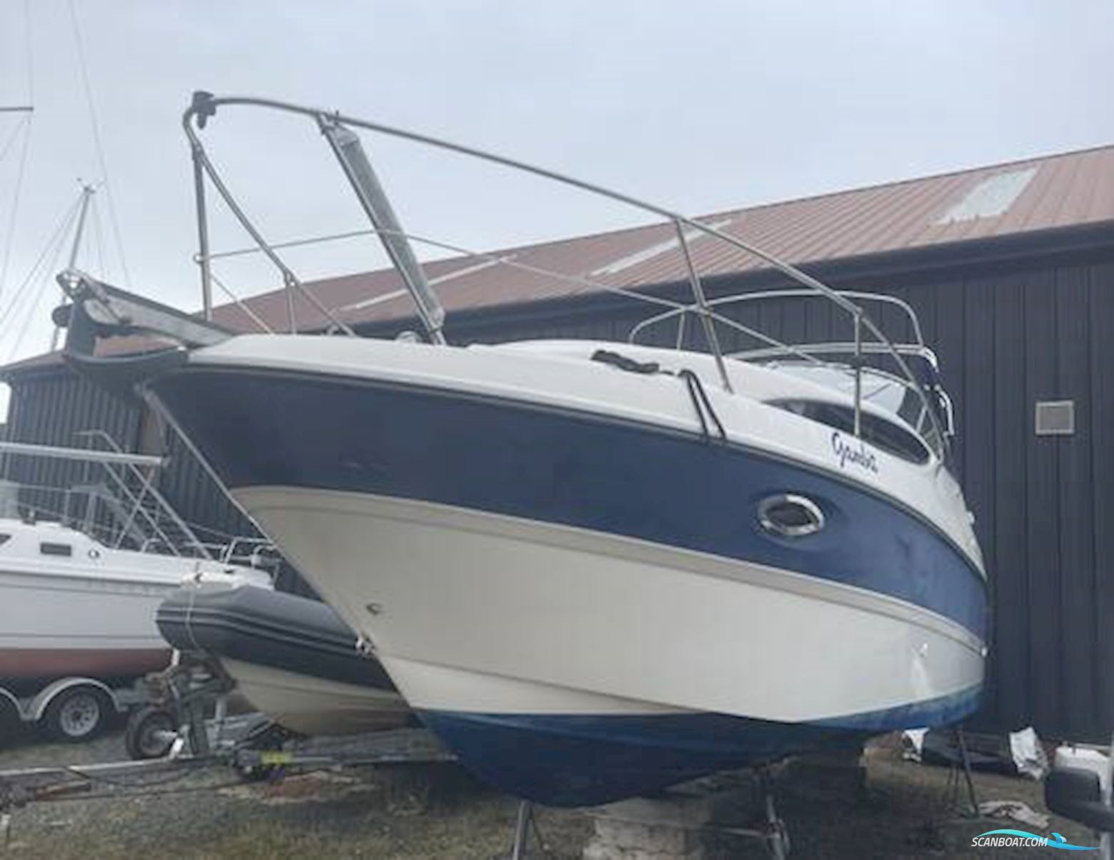 Bayliner 265 Motorboten 2003, met Volvo KAD 32 motor, United Kingdom