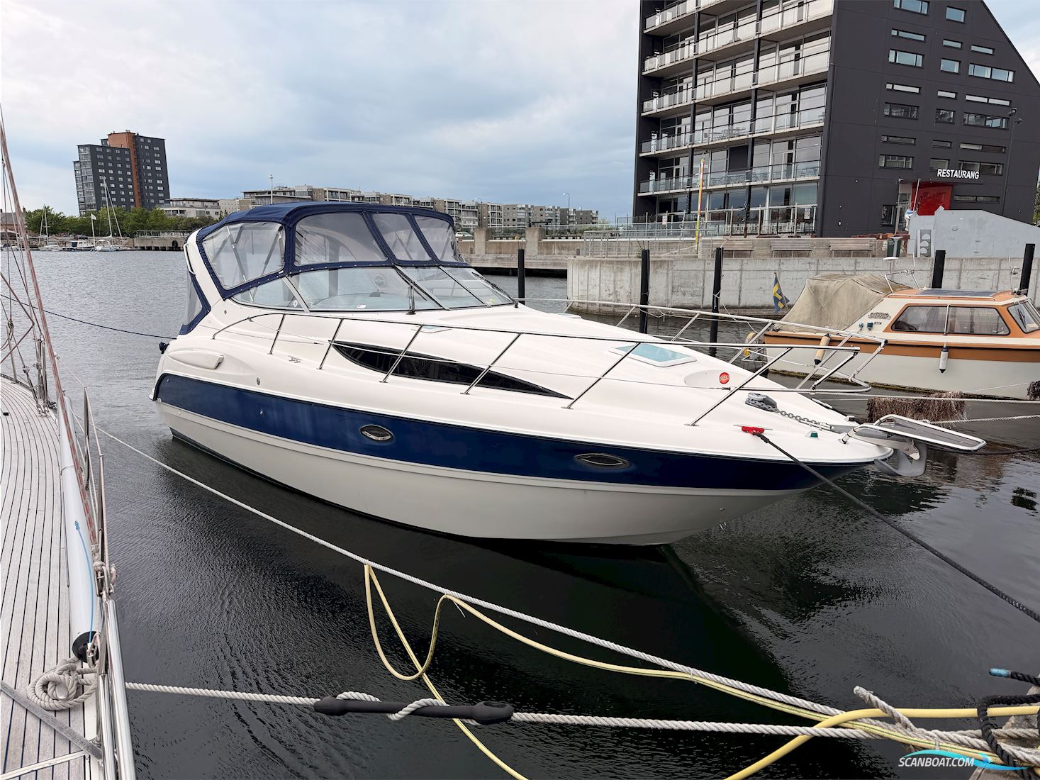 Bayliner 305 Motorboten 2005, met Mercruiser 5.0 L motor, Sweden