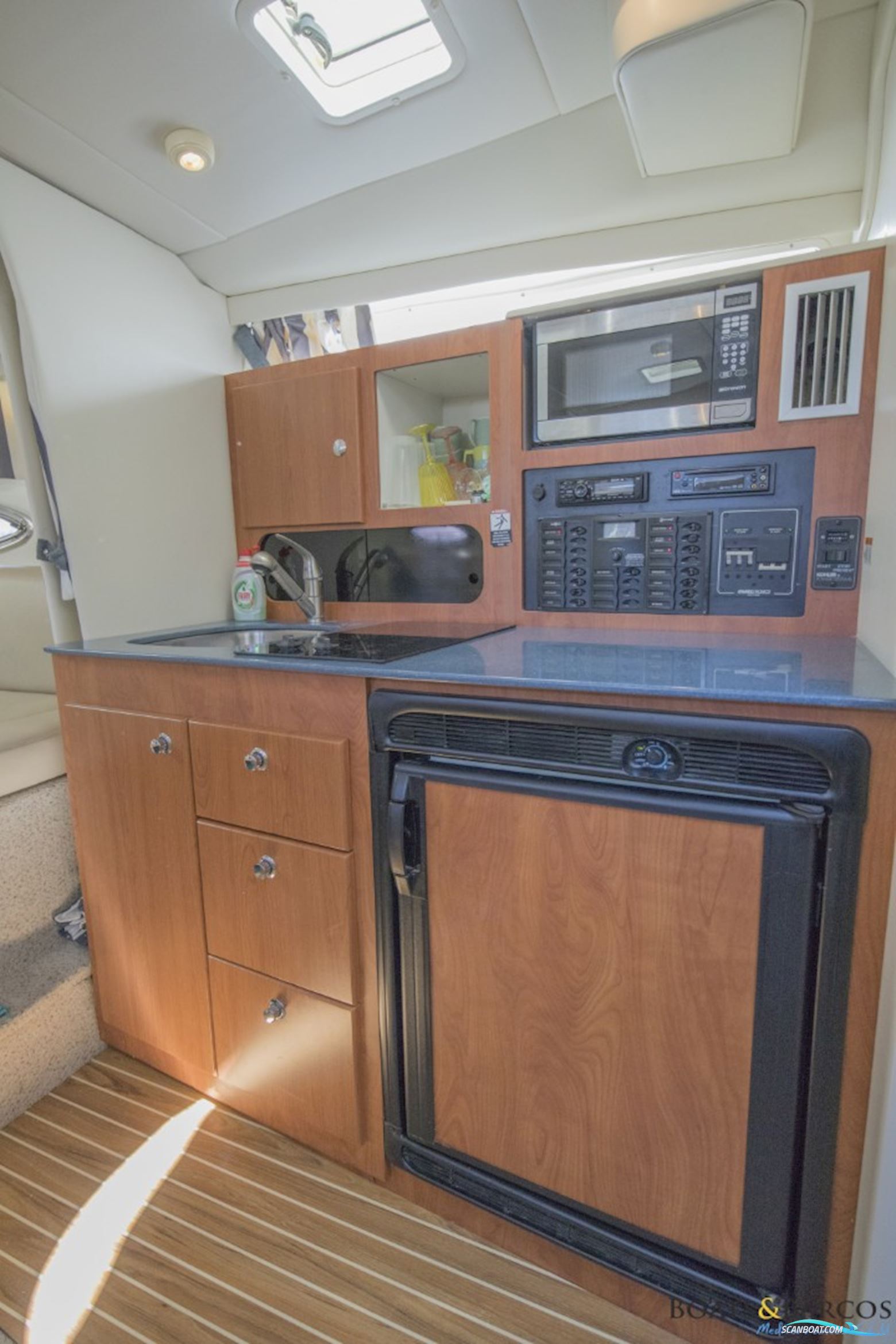 Bayliner 325