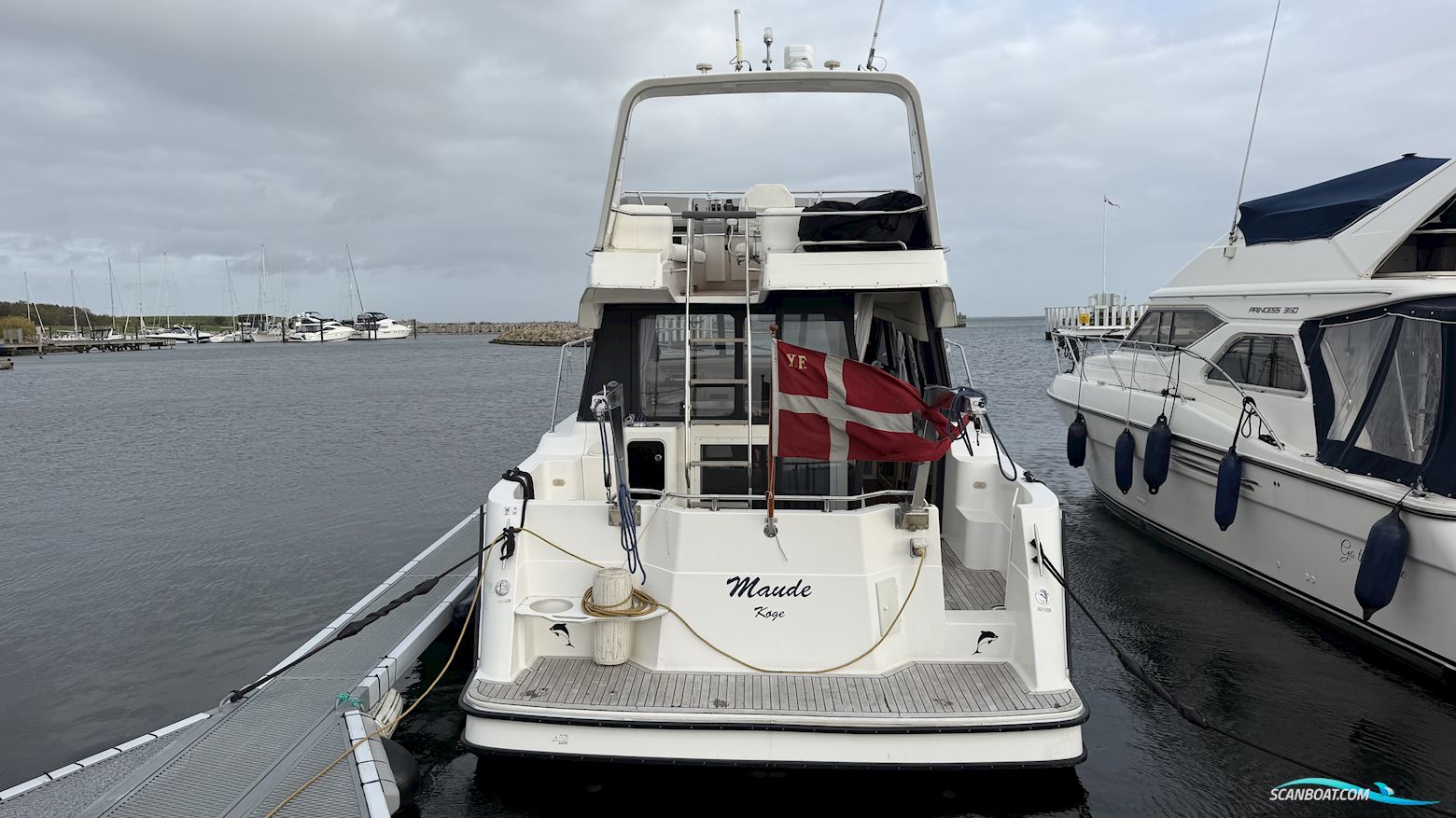 Bayliner 3688 Fly