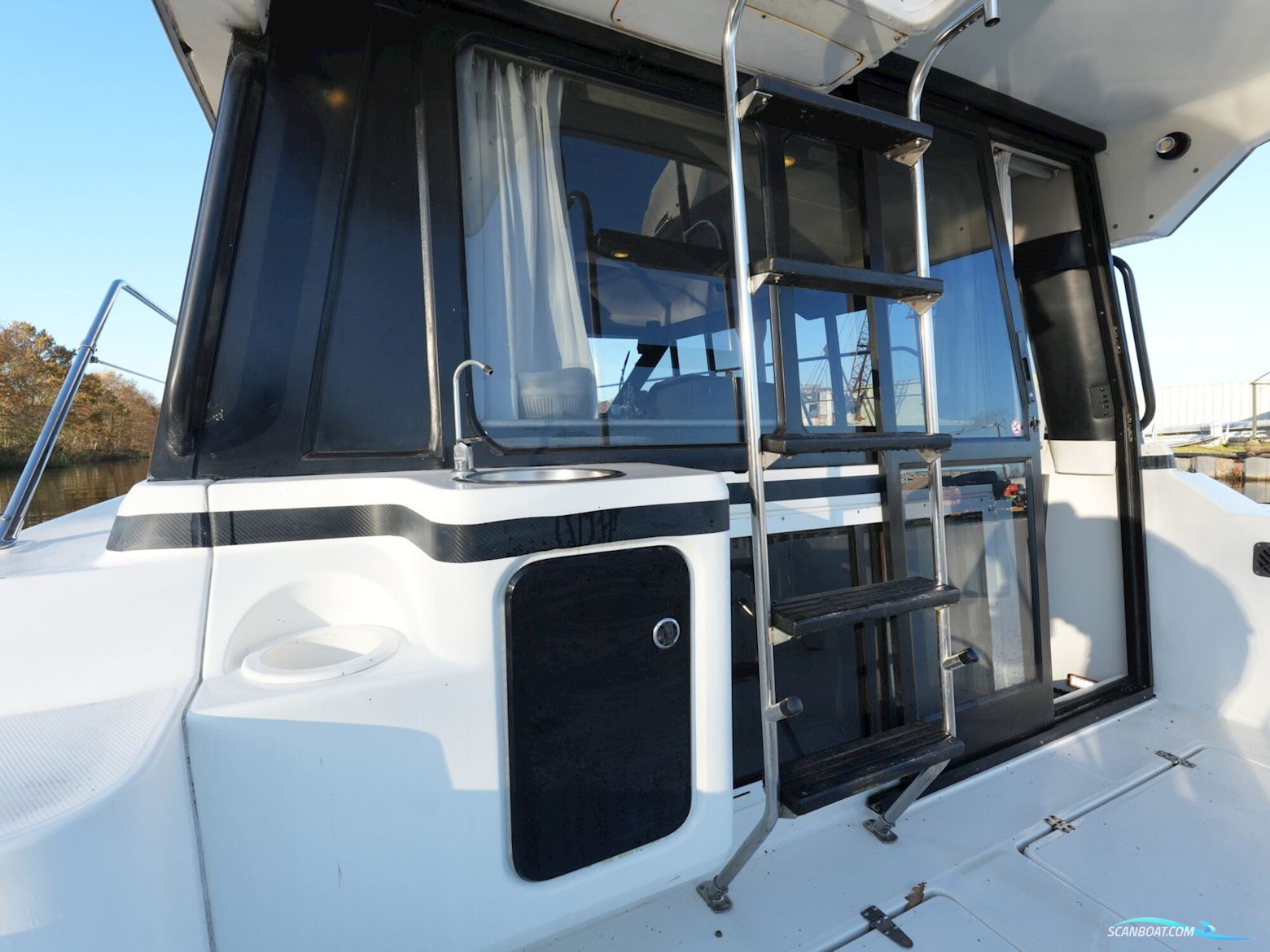 Bayliner 3688 Flybridge