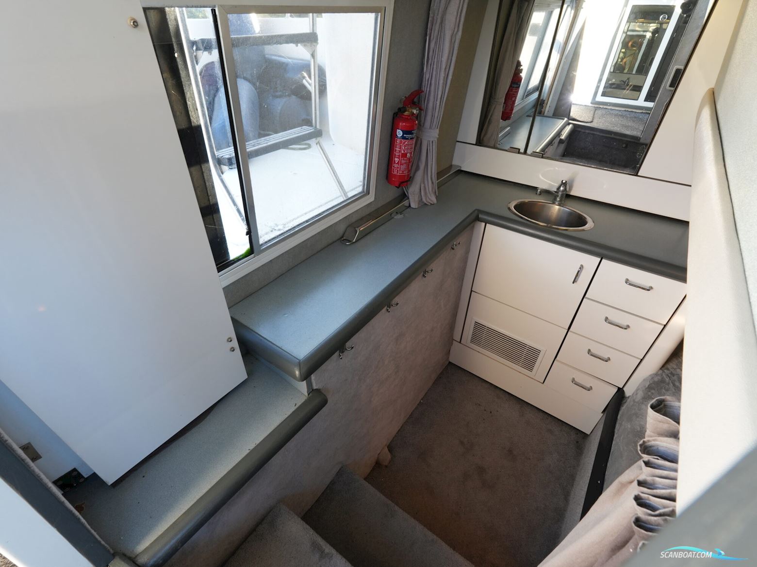 Bayliner 3688 Flybridge