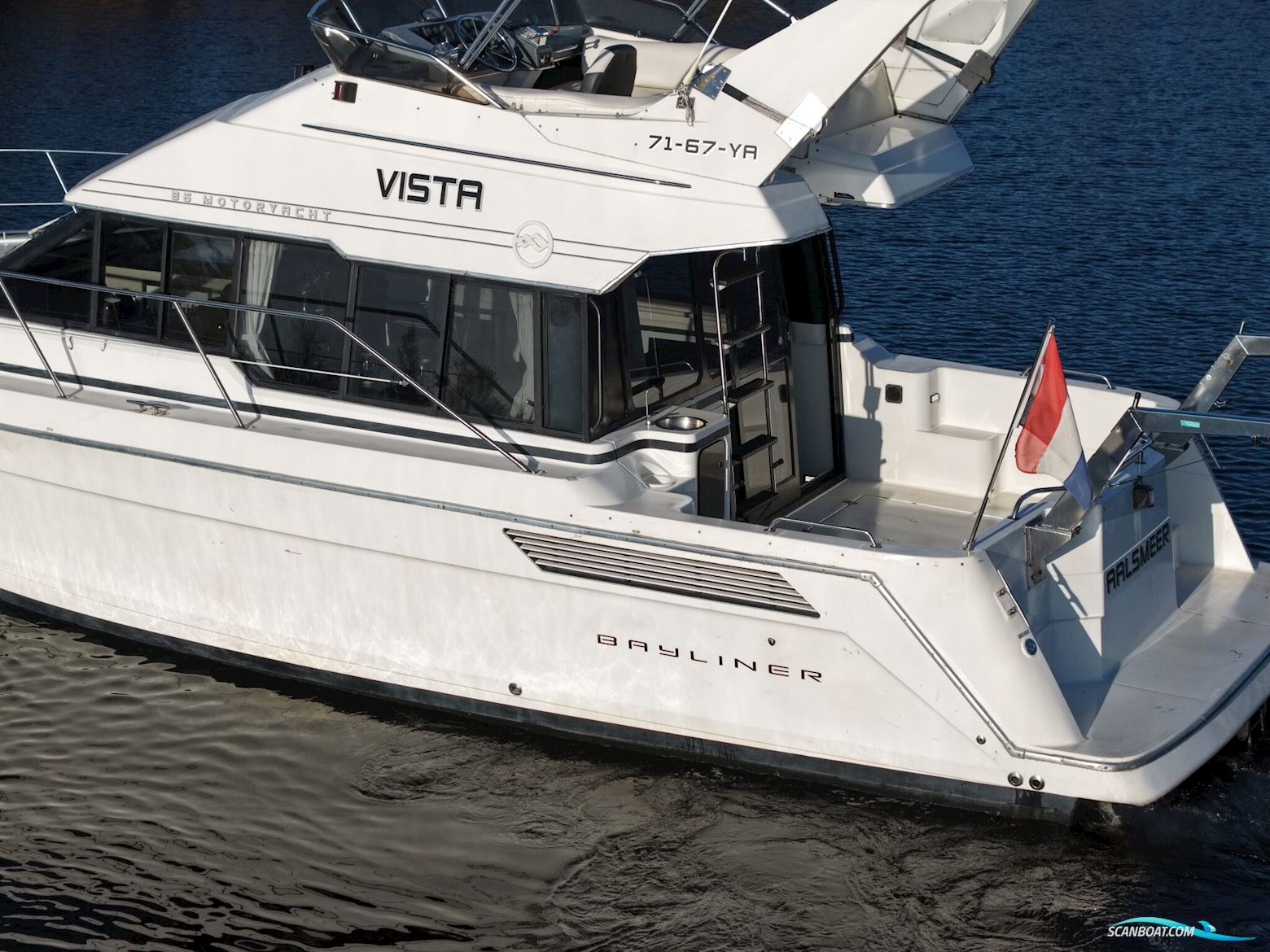 Bayliner 3688 Flybridge