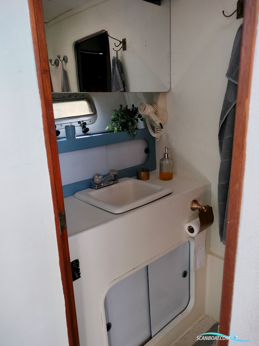 Bayliner 3870 Motorboten 1988, met Heino motor, Denemarken