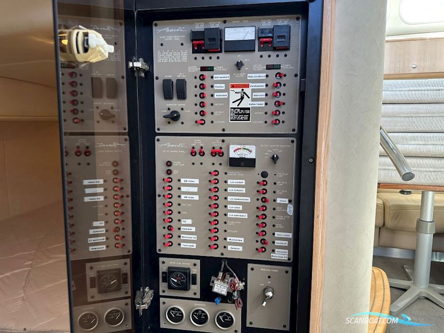 Bayliner 4085 Avanti