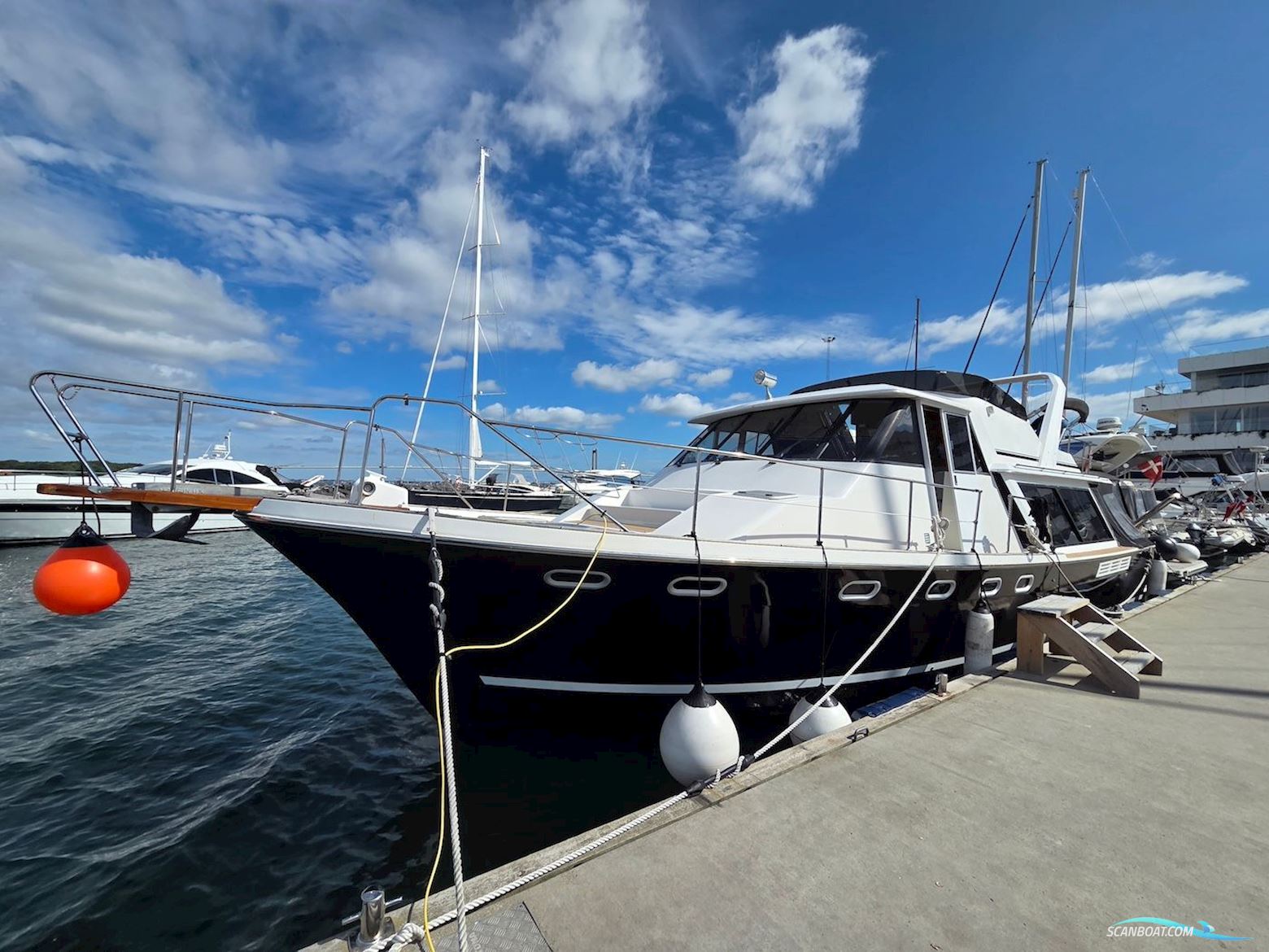 Bayliner 4588 Pilothouse