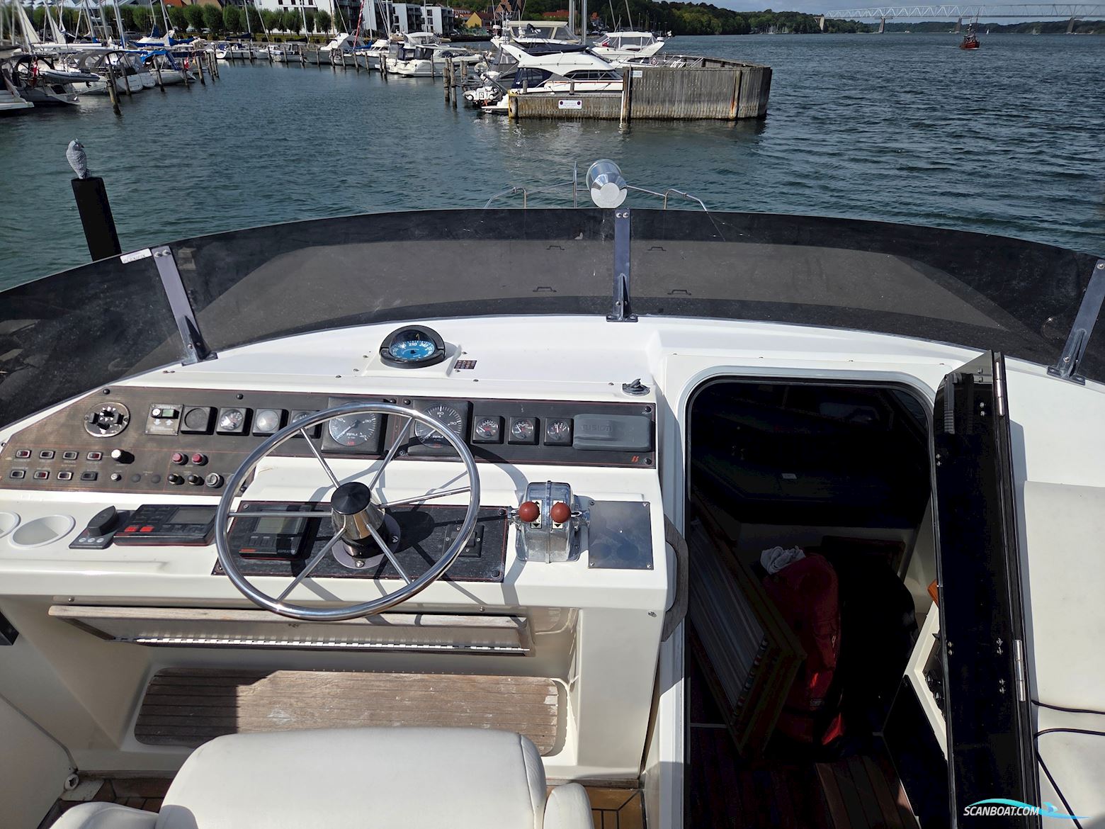 Bayliner 4588 Pilothouse