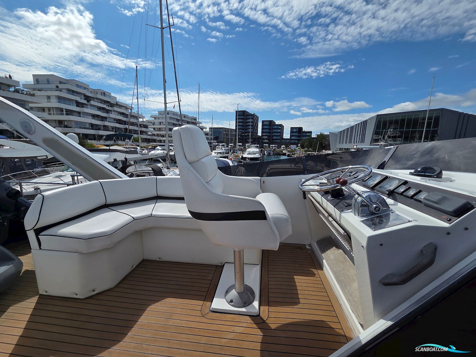 Bayliner 4588 Pilothouse