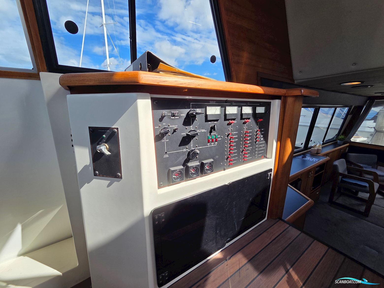 Bayliner 4588 Pilothouse