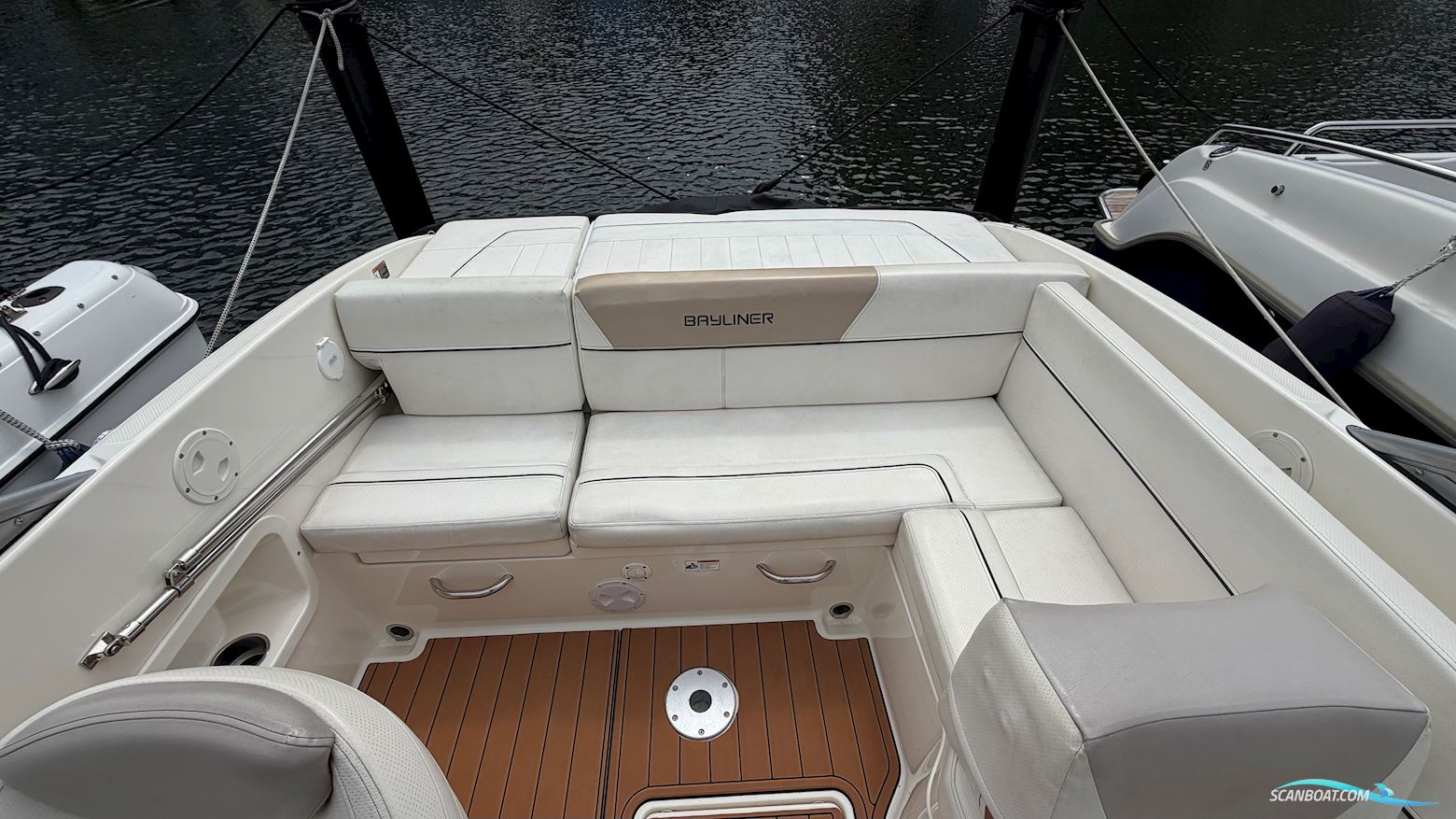 Bayliner 642 Cuddy 2015 – Mercury Diesel 2.0 170 HK