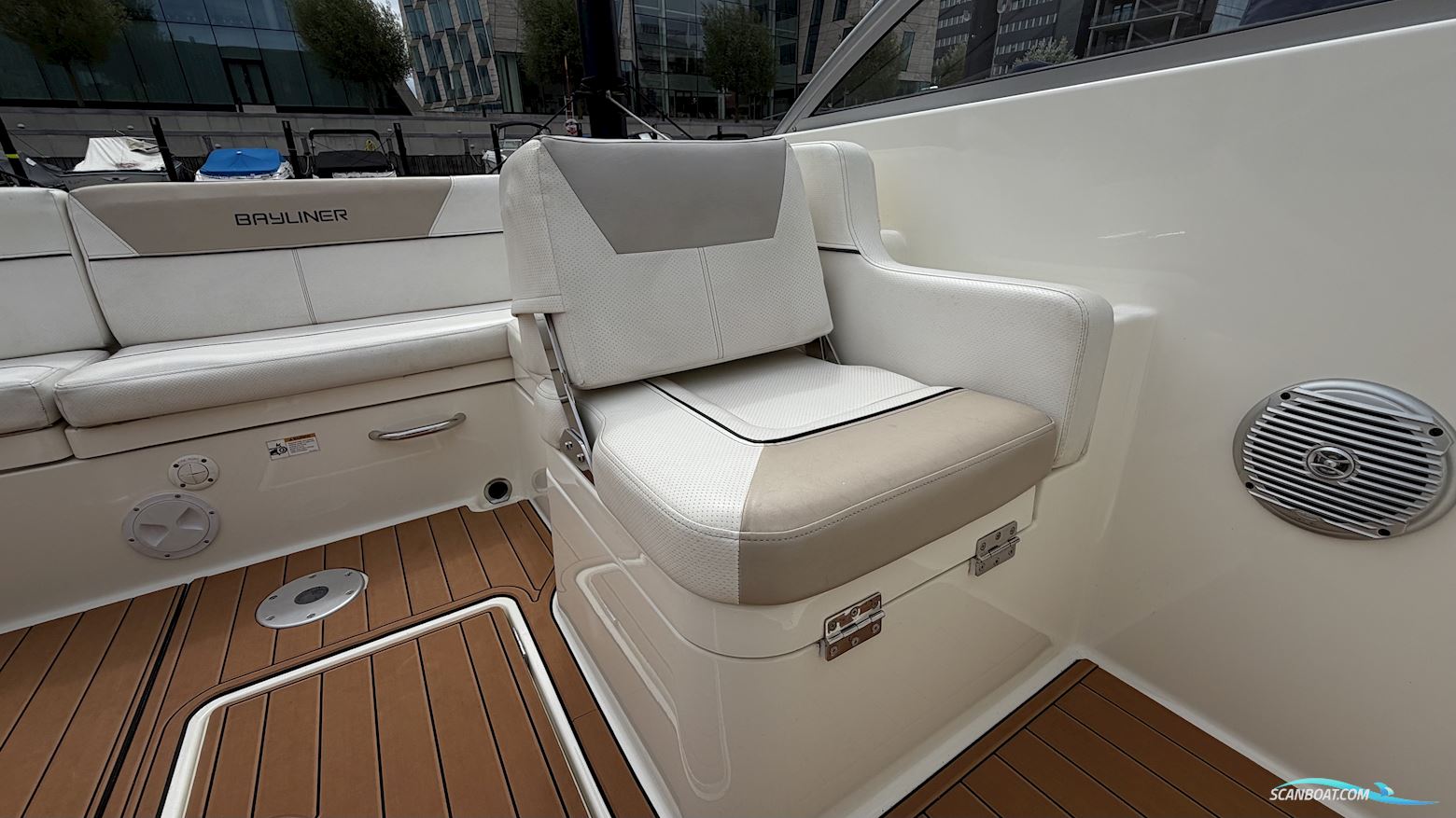 Bayliner 642 Cuddy