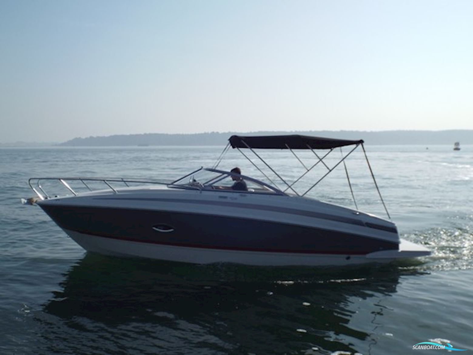 Bayliner 742R Cuddy med MerCruiser sterndrive