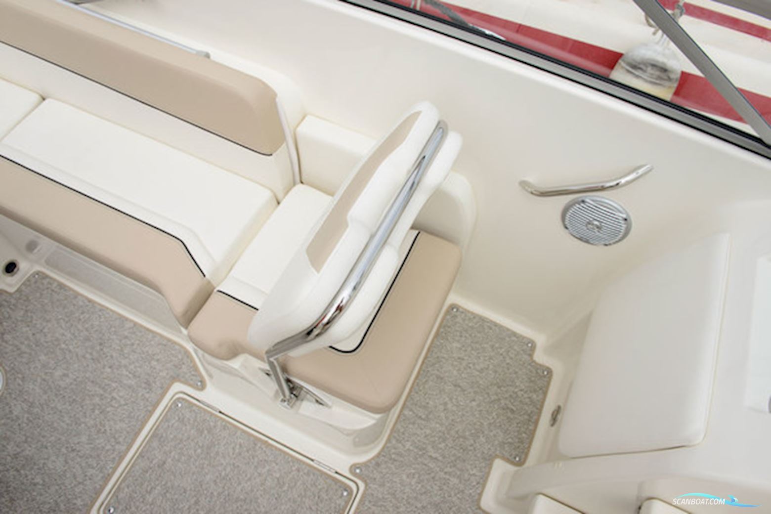 Bayliner 742R Cuddy med MerCruiser sterndrive