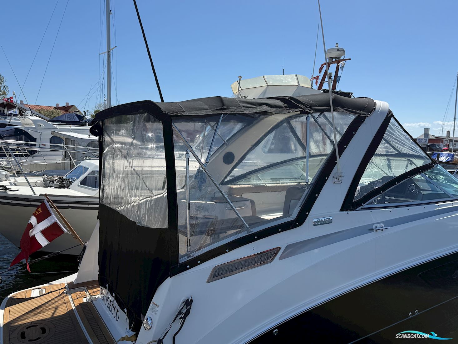 Bayliner 842