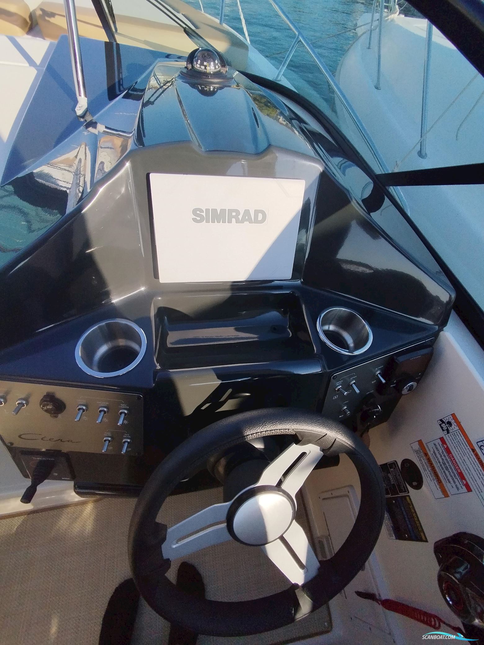 Bayliner 855 Cruiser