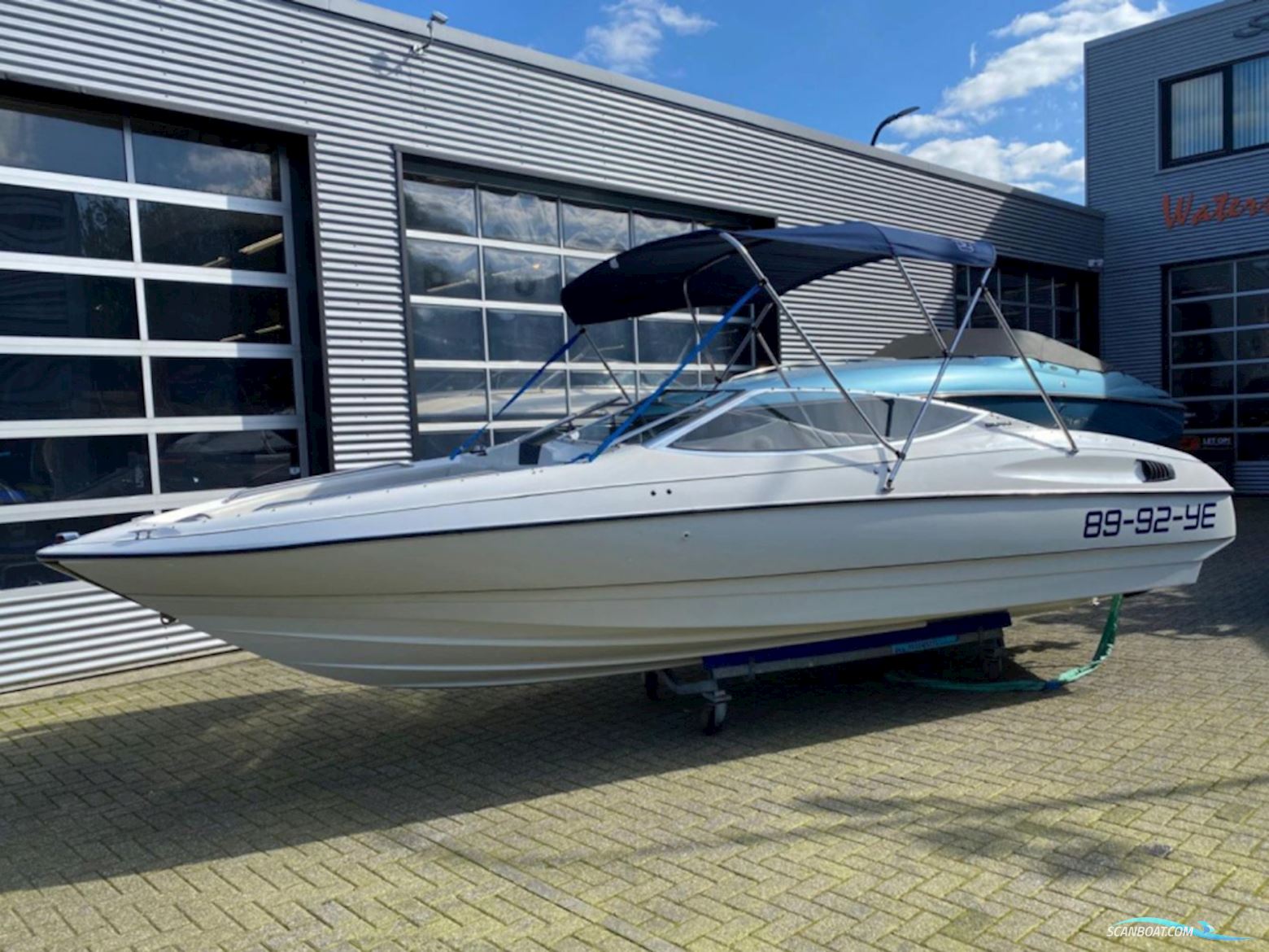 Bayliner Capri Bowrider