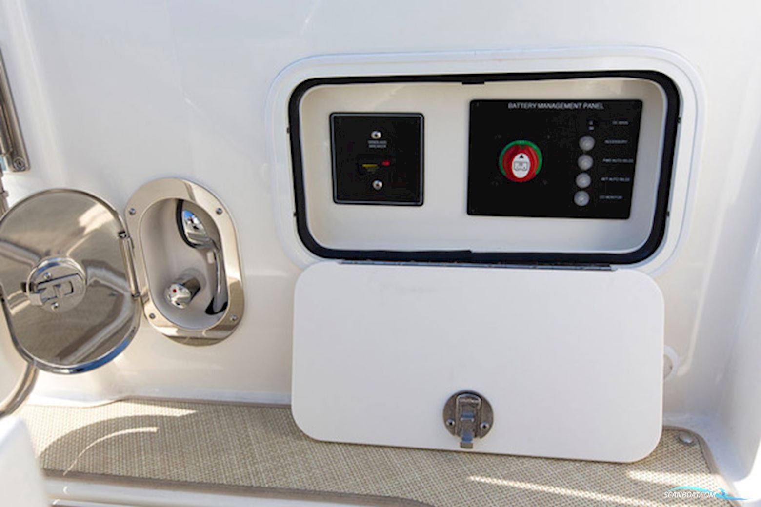 Bayliner Ciera 8 med Mercruiser sterndrive