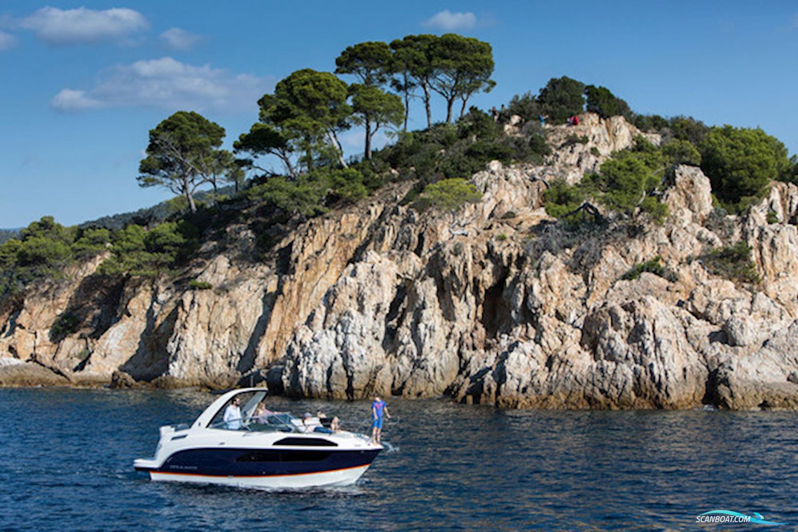 Bayliner Ciera 8 med Mercruiser sterndrive