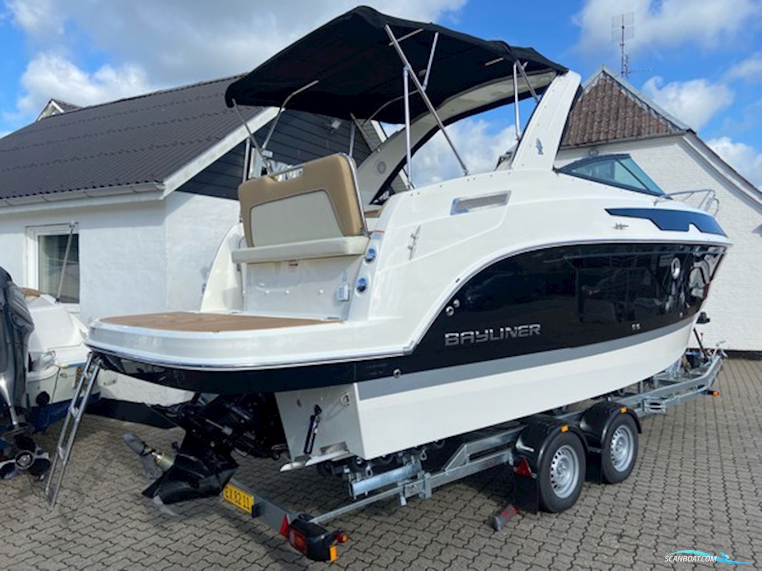 Bayliner Ciera 8, MerCruiser 6.2L 350 HK V8...SOLGT