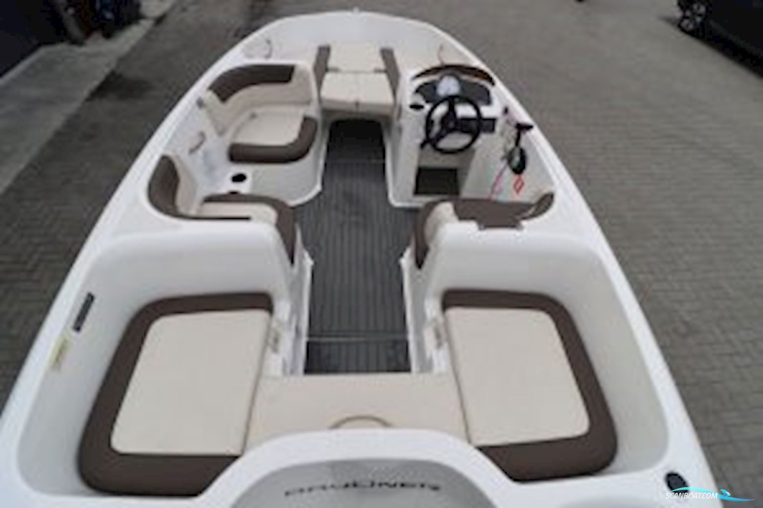Bayliner Element E-16