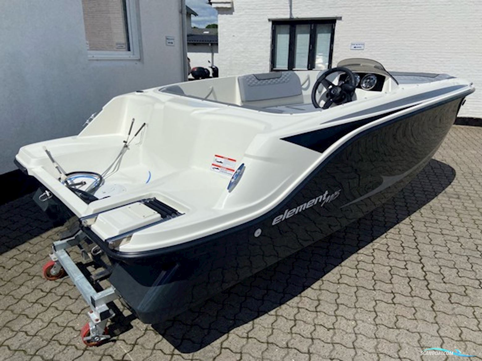 Bayliner Element M15, Mercury F50 EFI