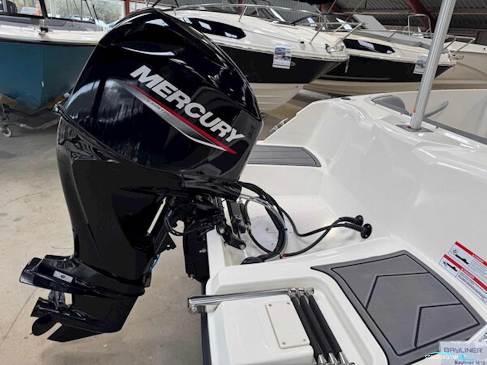 Bayliner M15 med Mercury F60 ELPT-EFI og udstyr