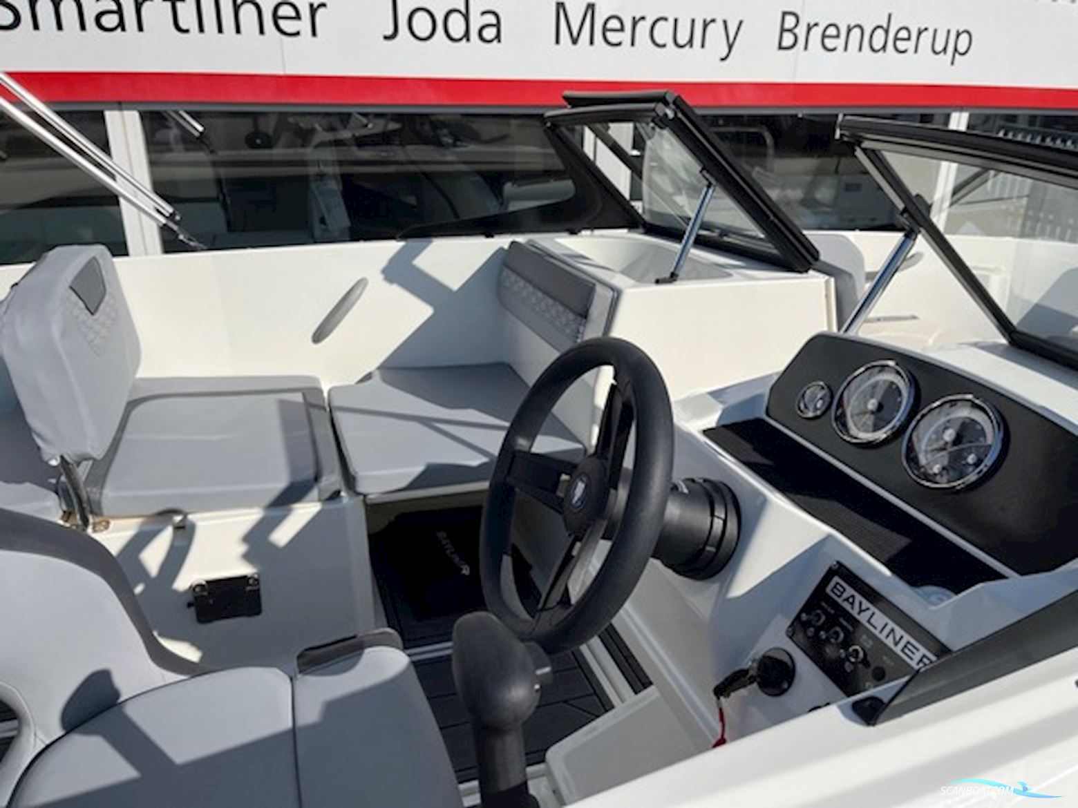 Bayliner M19 med 115 hk Mercury-EFI XL CT 2,1L - UDSTYR