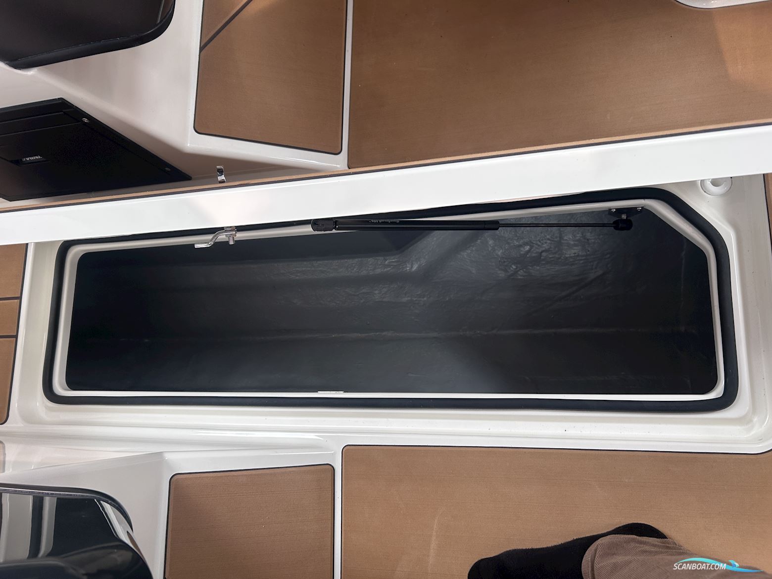 Bayliner V20