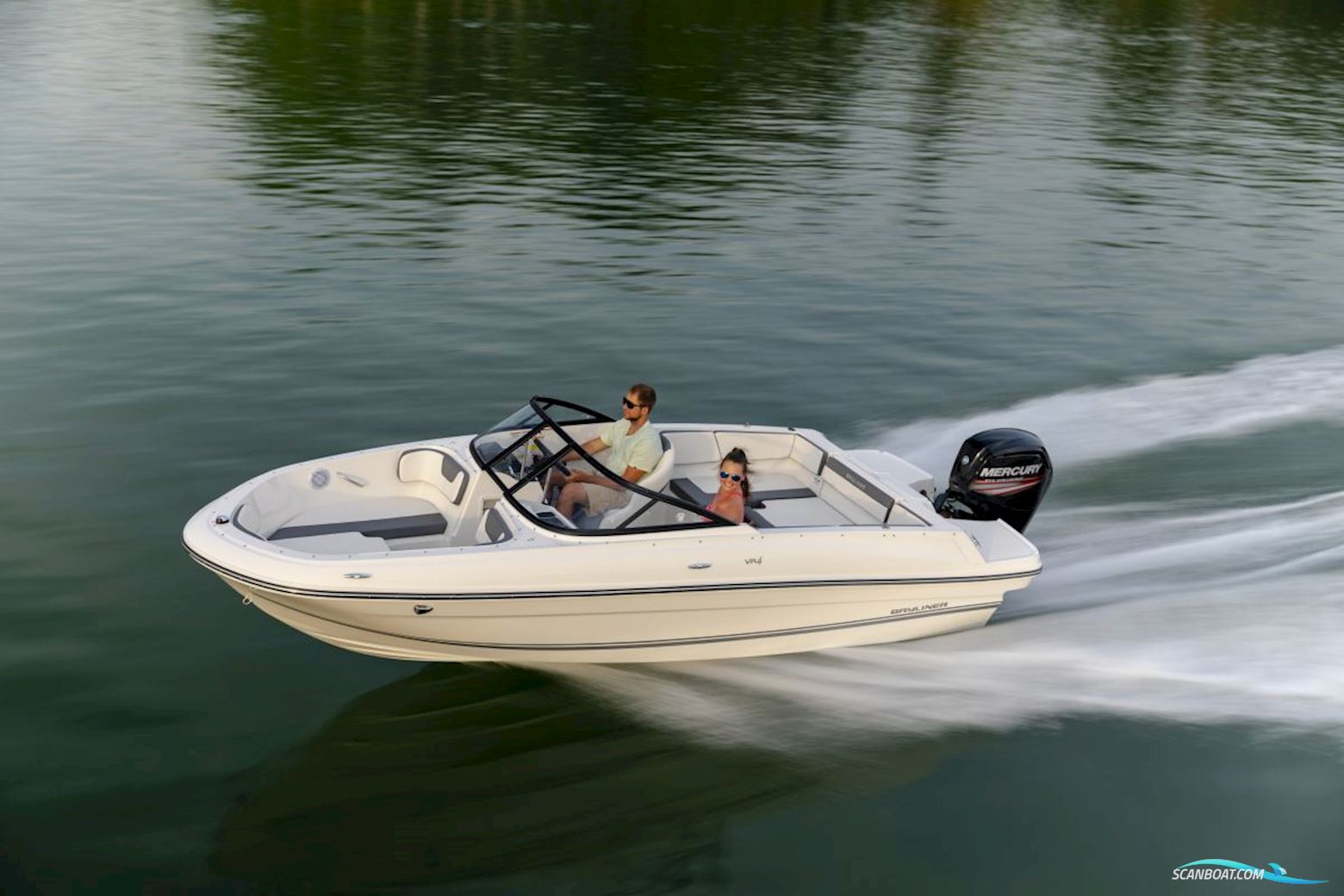 Bayliner VR4 Bowrider Motorboten 2025, Denemarken