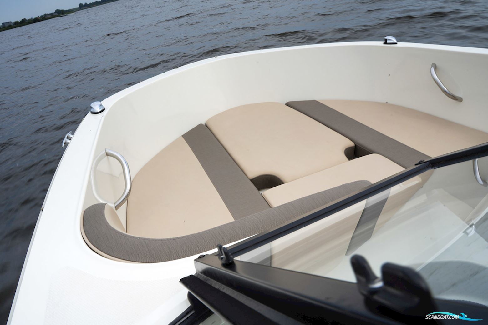 Bayliner VR4