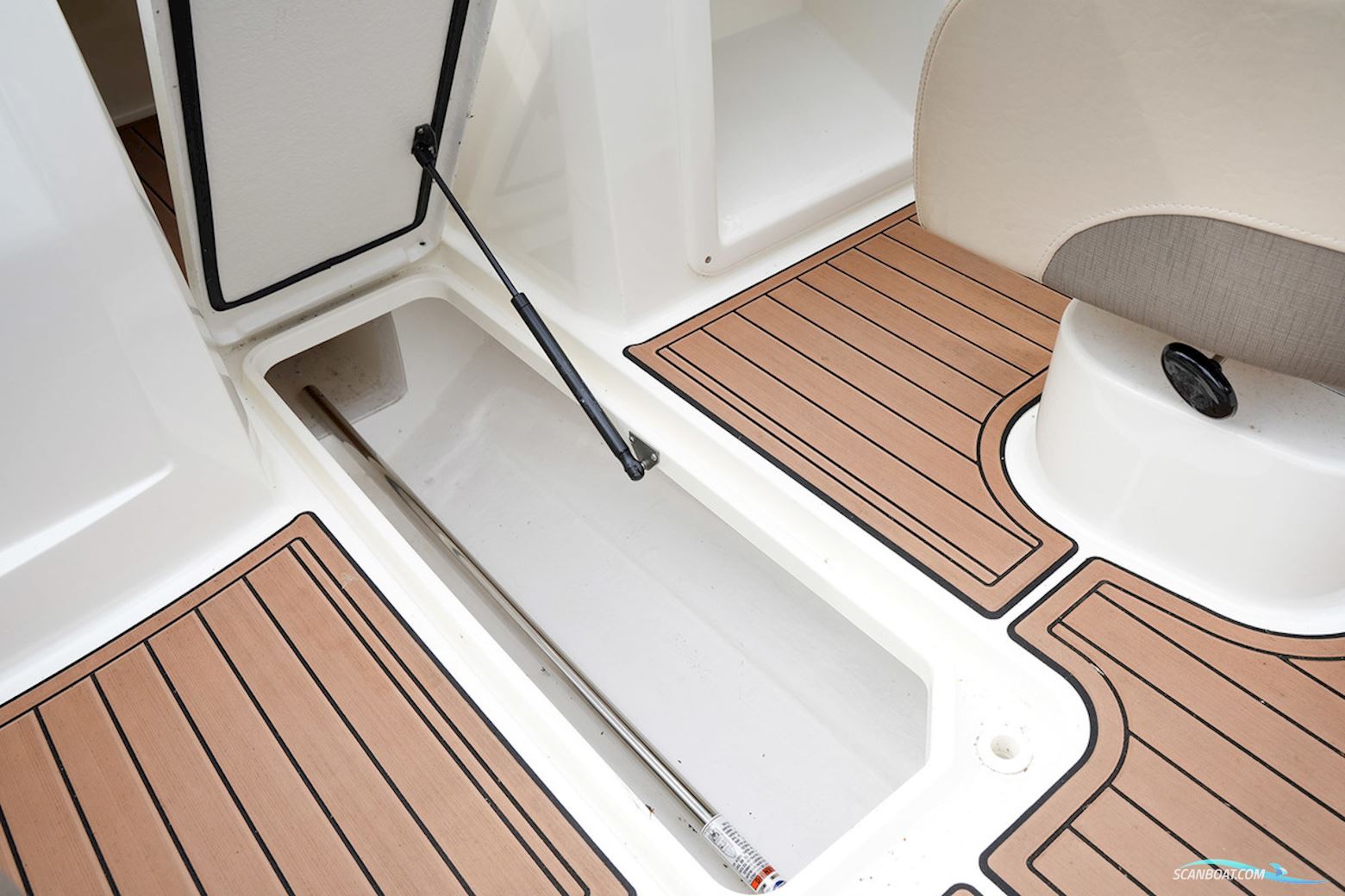 Bayliner VR4