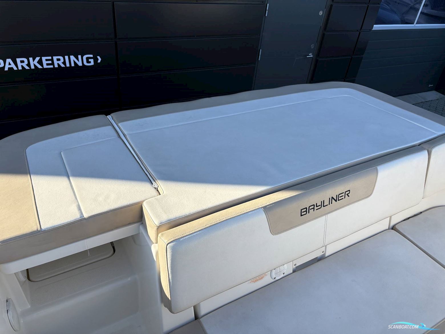 Bayliner VR5 - Mercruiser 4.5L 200 HK