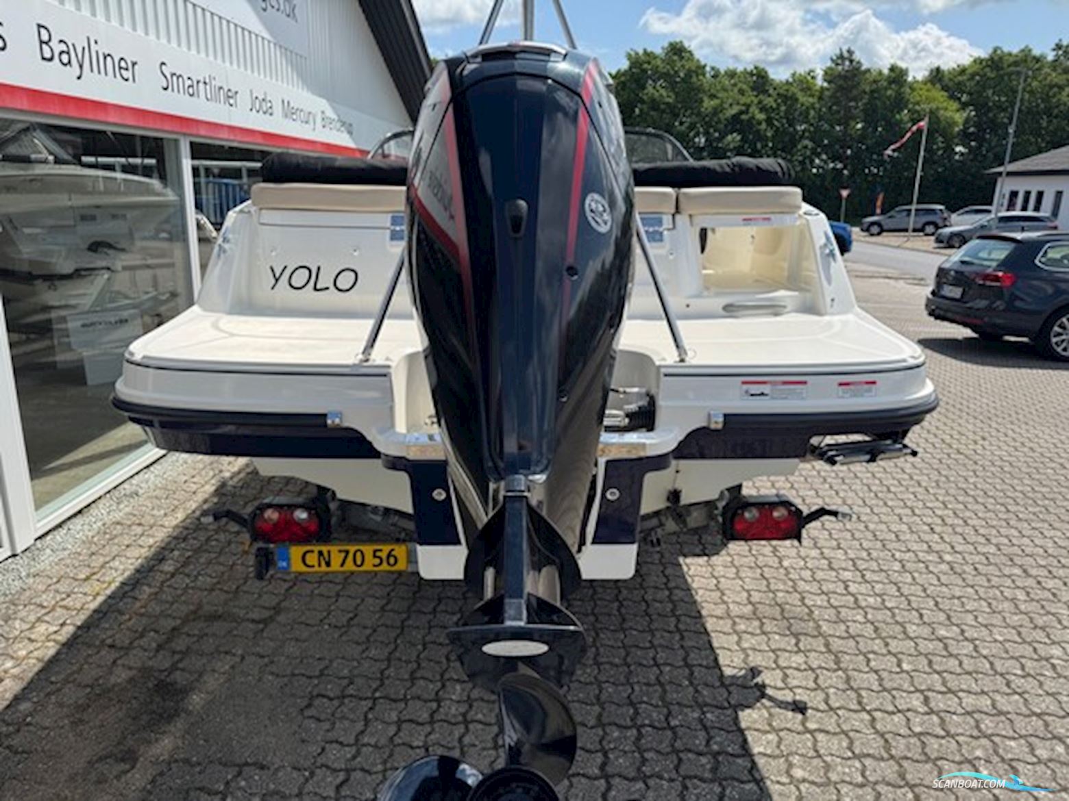 Bayliner VR5 Bowrider Med F115 Mercury-Efi XL Proxs CT - Solgt