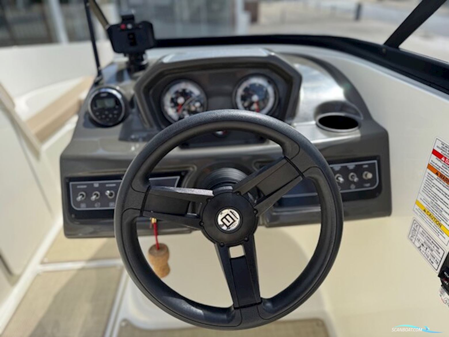 Bayliner VR5 Bowrider Med F115 Mercury-Efi XL Proxs CT - Solgt