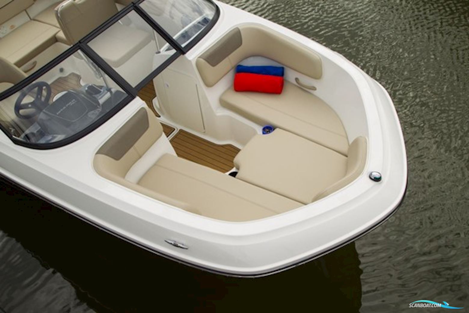 Bayliner VR5 Bowrider OB (2024)