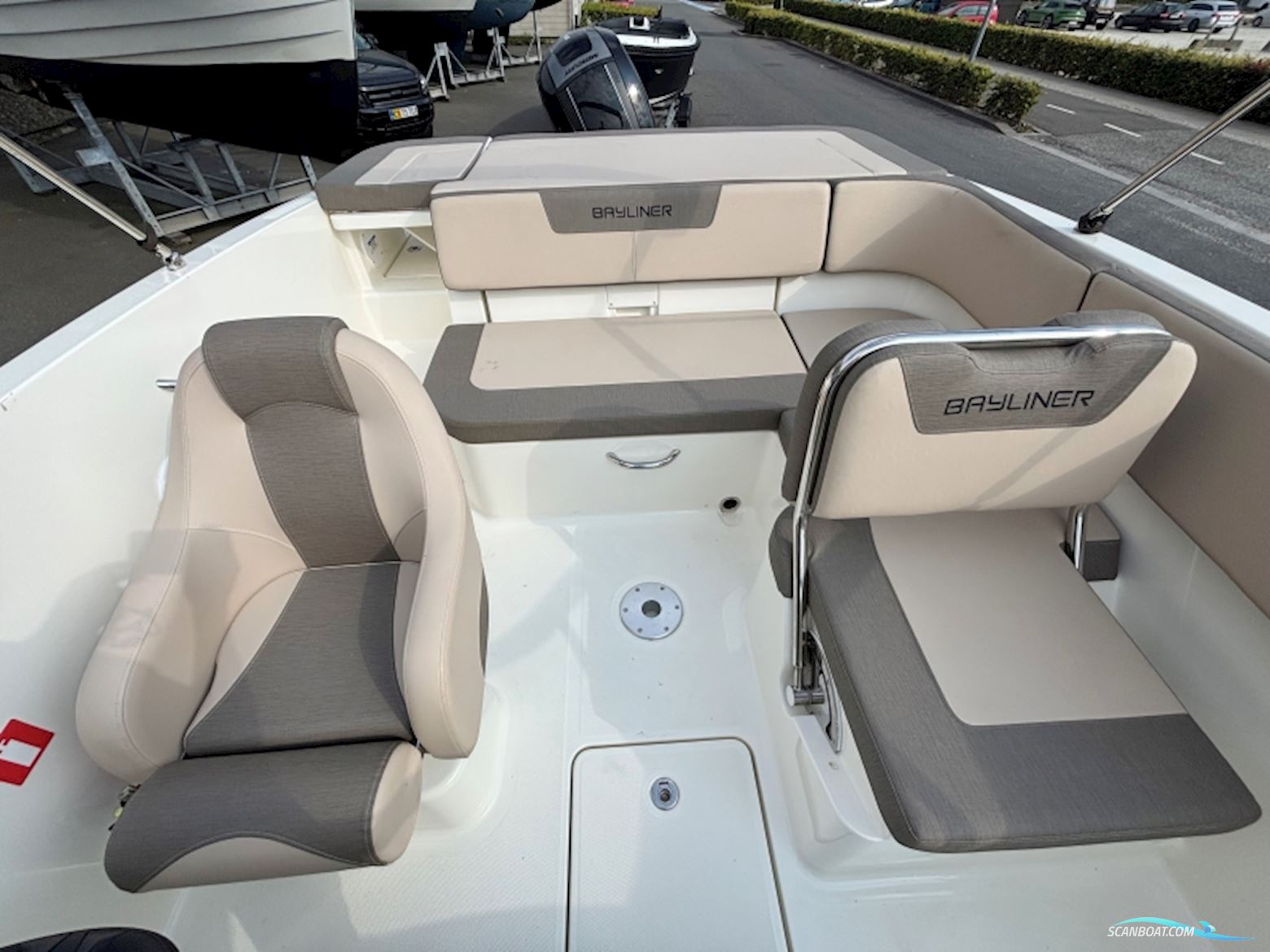 Bayliner VR5 Bowrider OB