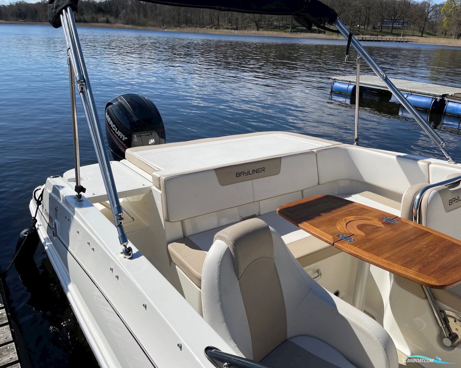 Bayliner VR5 Bowrider