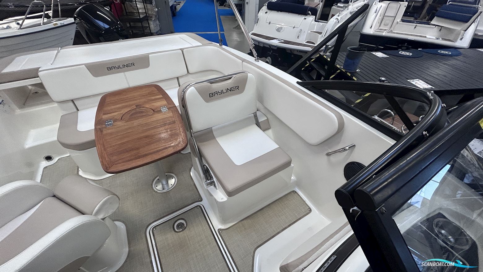 Bayliner VR5 Bowrider
