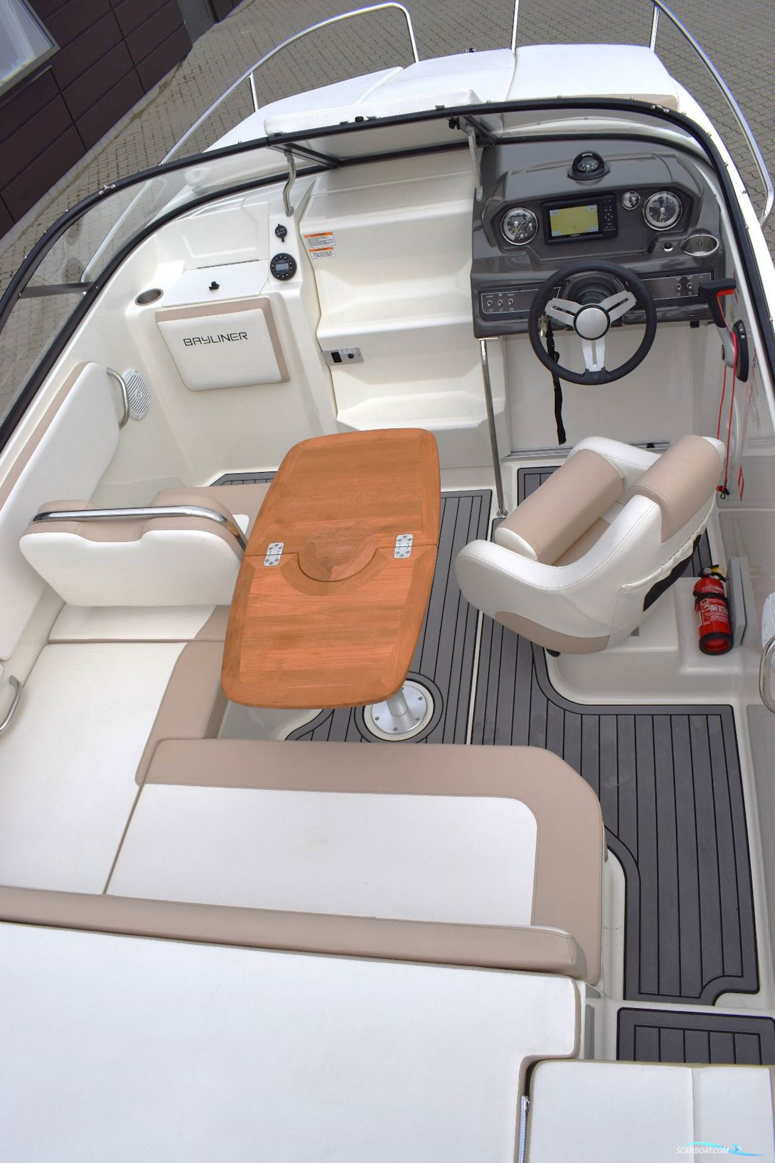 Bayliner VR5 Cuddy - Mercury F150 HK/Udstyr