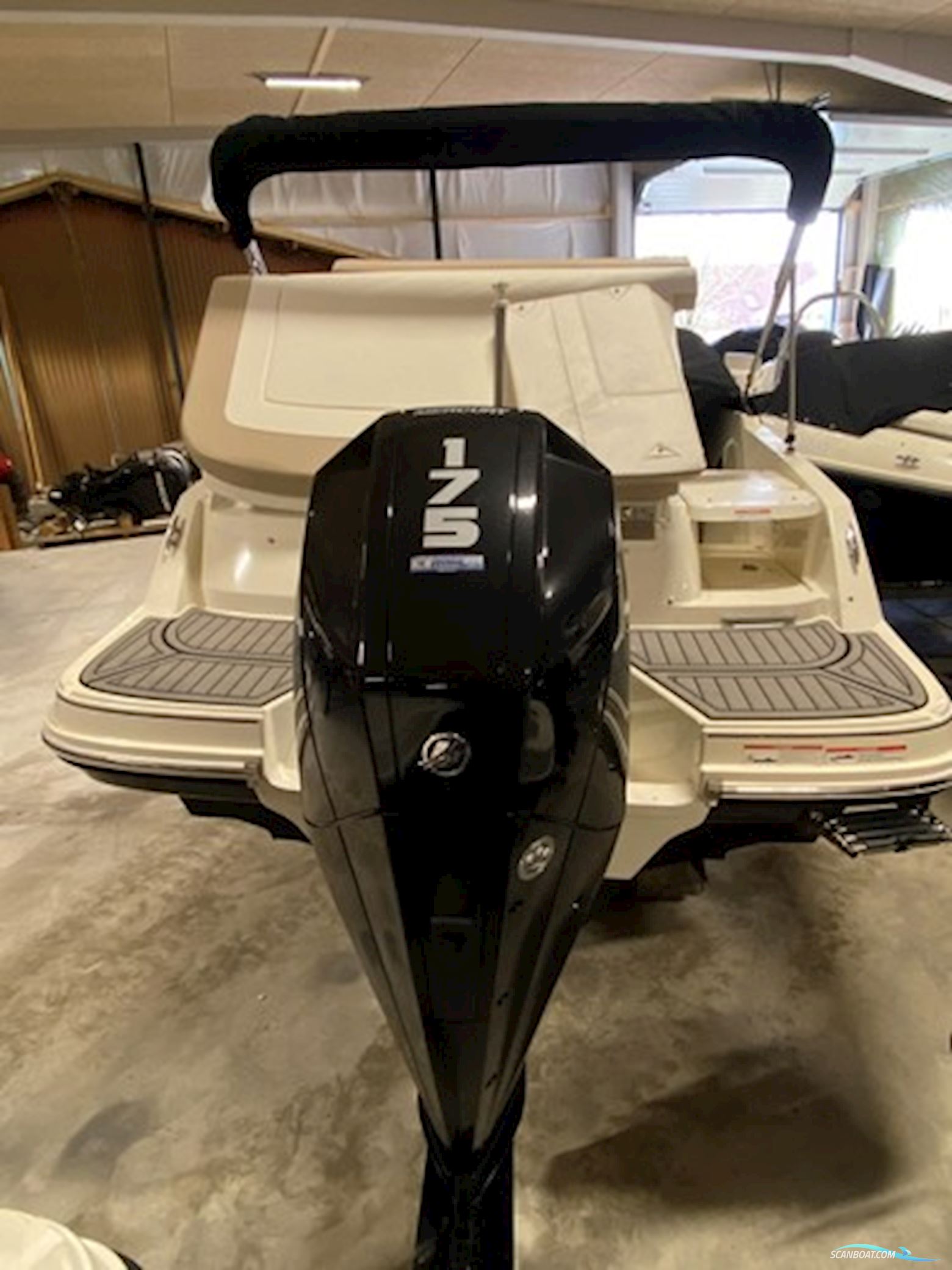 Bayliner VR5 Cuddy Cabin m/Mercury F175 hk V6 4-Takt