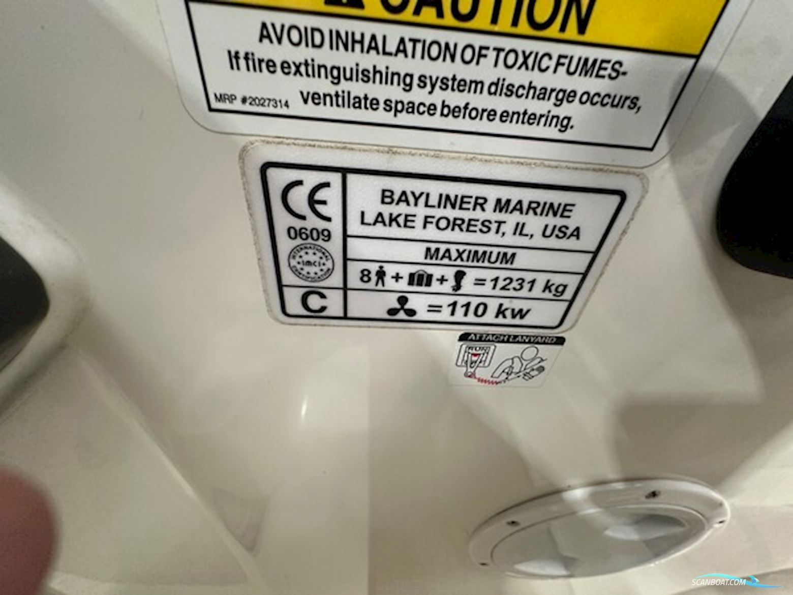 Bayliner VR5 Cuddy – Mercury 150 hk – 2018