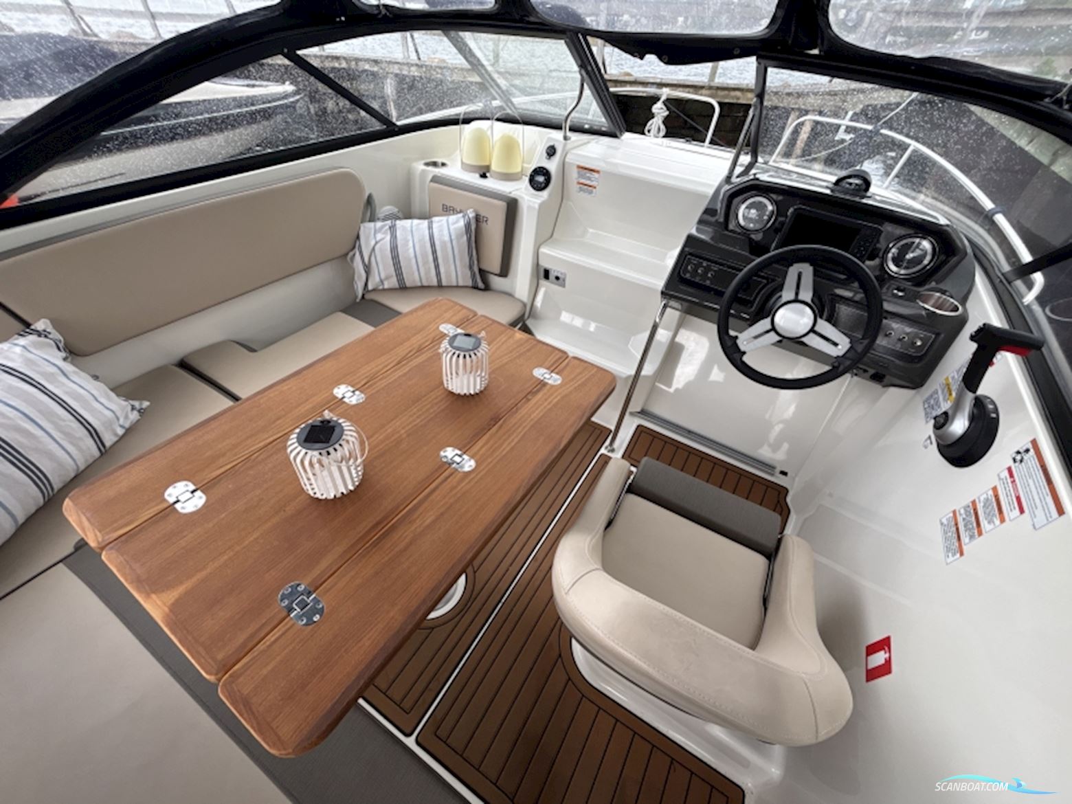 Bayliner VR5 Cuddy OB