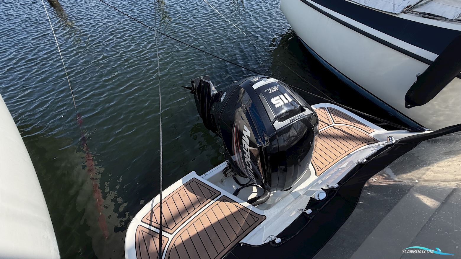 Bayliner VR5 Cuddy
