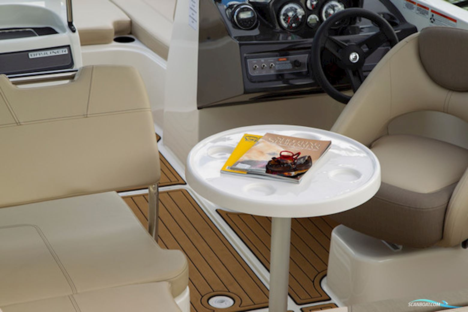Bayliner VR5 med MerCruiser sterndrive