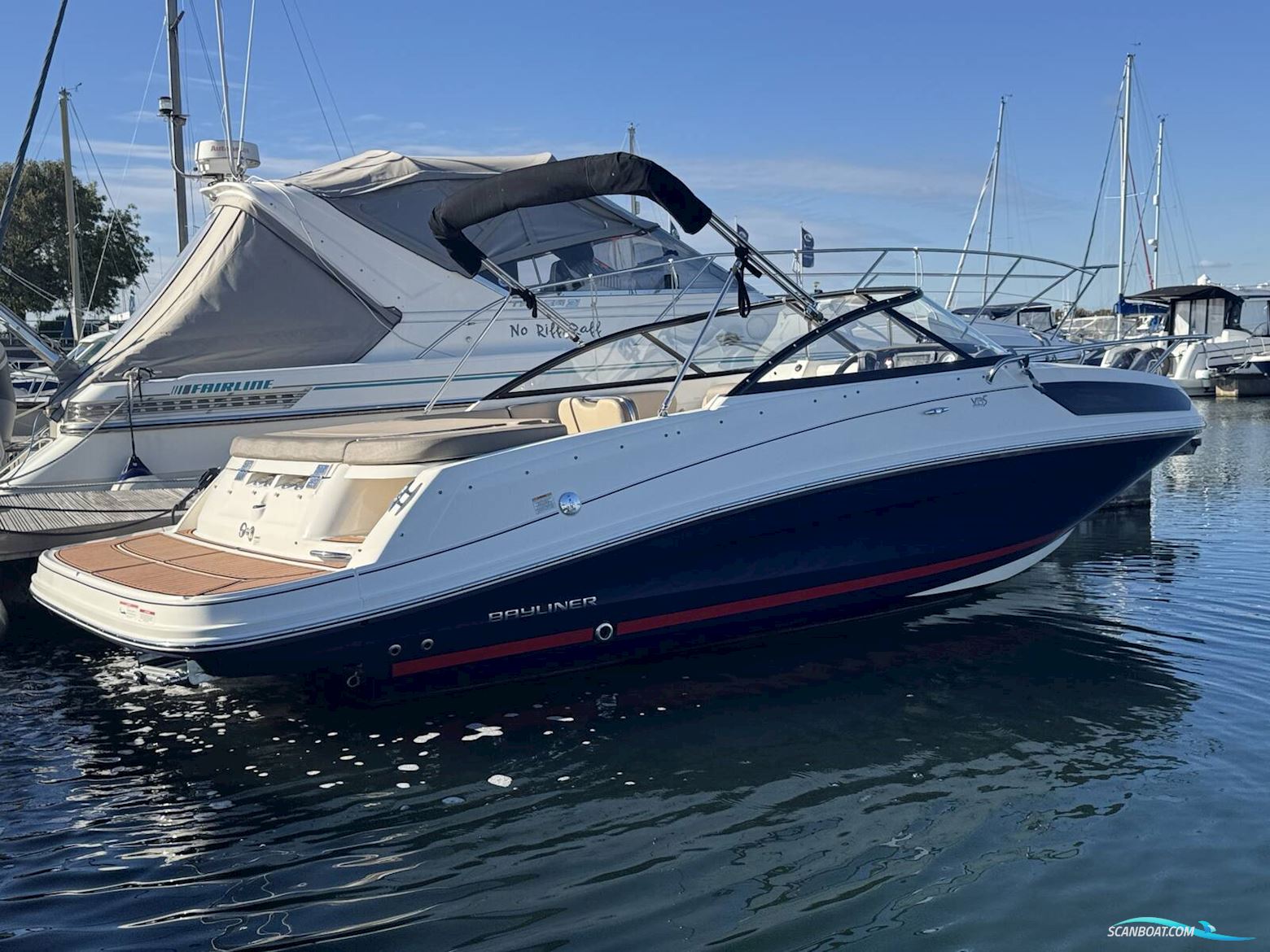 Bayliner VR5 Motorboten 2017, met Mercruiser motor, United Kingdom