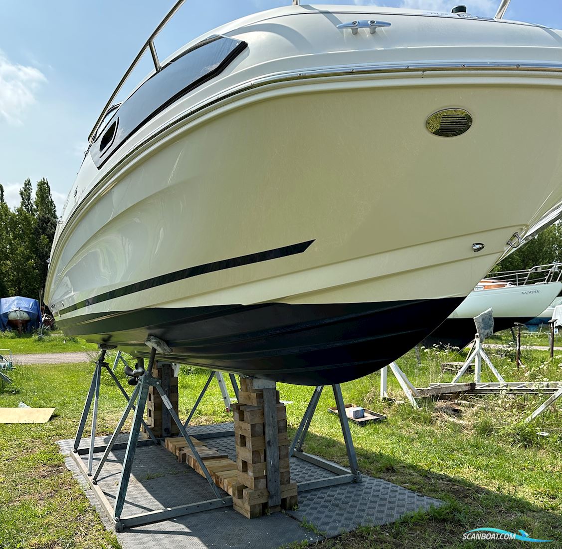 Bayliner VR6 - Mercruiser 4.5L