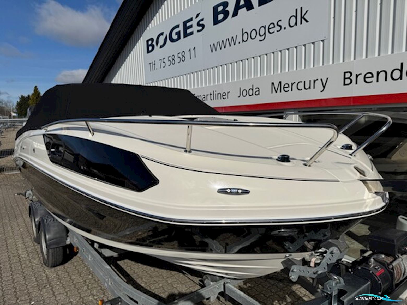 Bayliner VR6 Cuddy med F200 Mercury-EFI 4 takt DS XL V6 3,4L - Anvisningssalg.