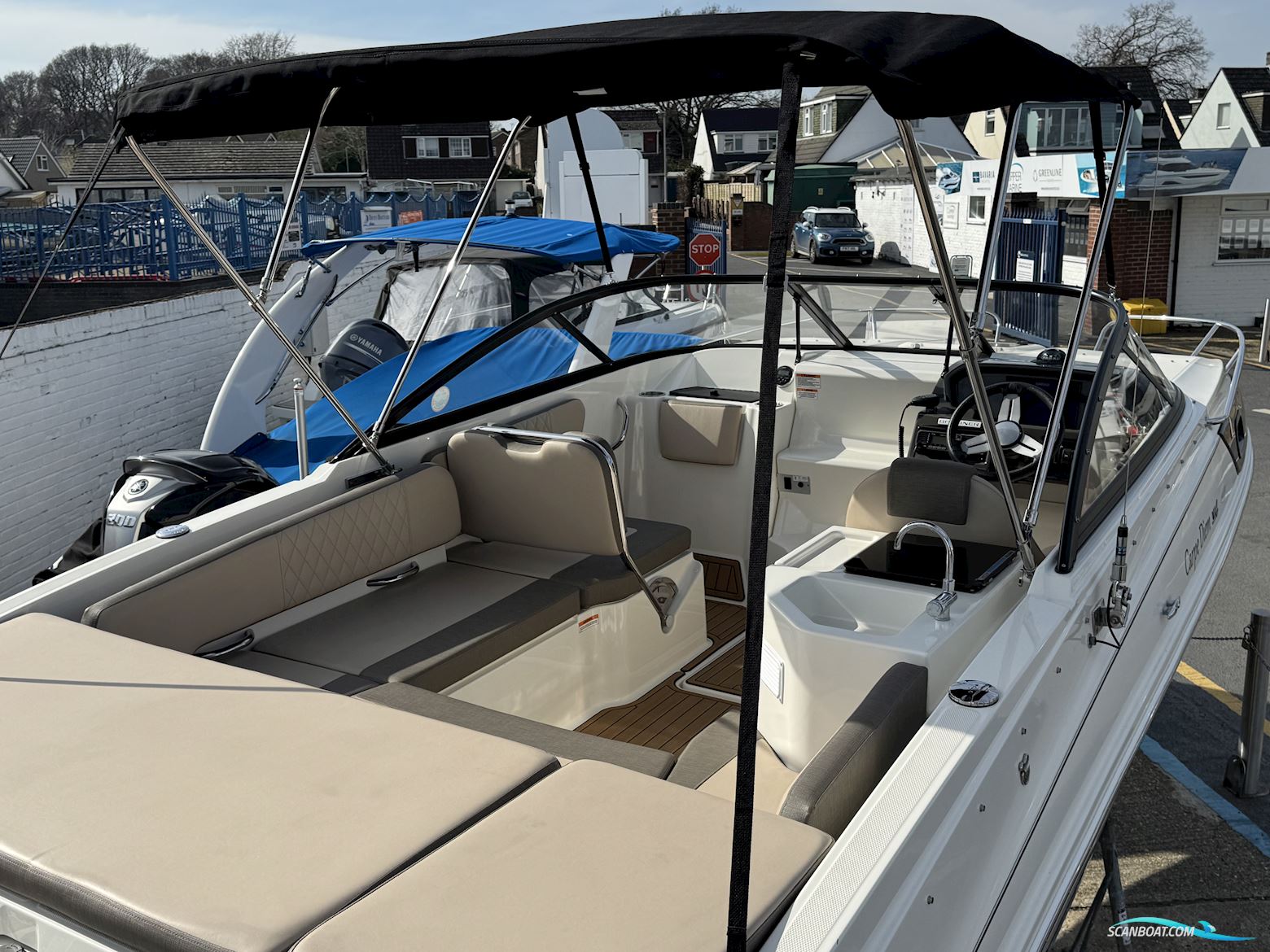 Bayliner VR6 Cuddy
