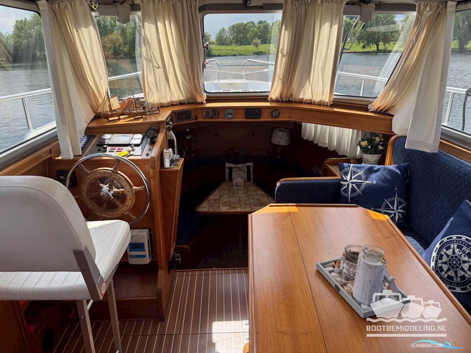 BEACHCRAFT 1000 AK